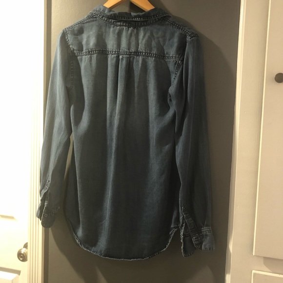 Buffalo Chambray Button Up - Picture 5 of 5